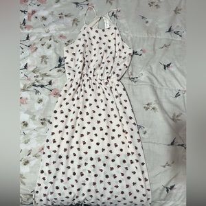 Beautiful White Flowery Dress